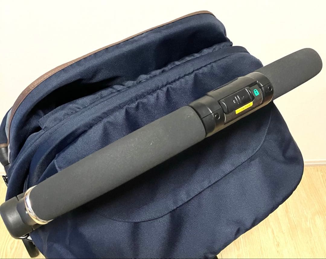 美品 送料無料 コンビ スゴカルα 4キャス compact エッグショック