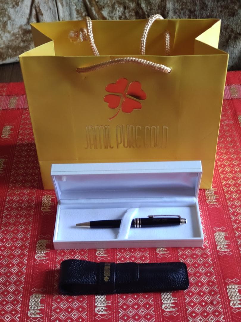 MONTBLANC　スペシャルブルーサファイアボールペン　本革ケース　化粧箱入り