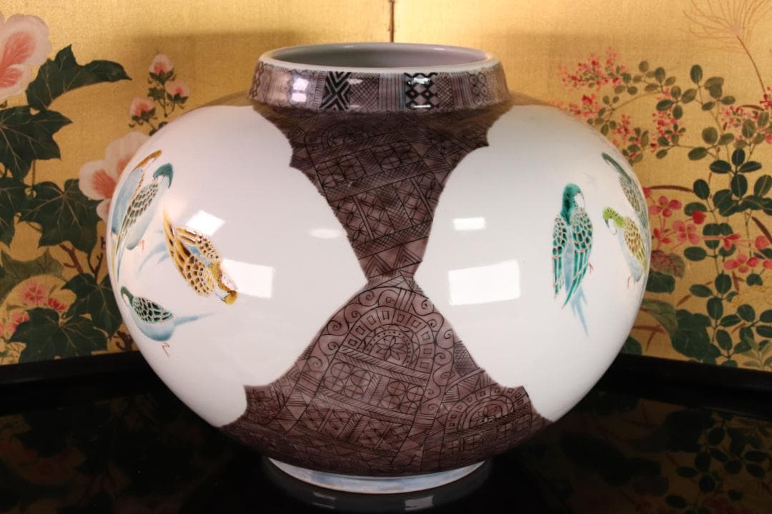 第５回　伝統九谷焼工芸展　出品作　西田吉勝（翆松）作　鳥紋壺　飾り壷　BE379