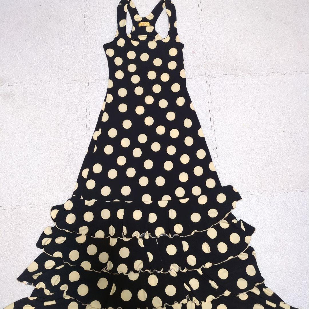 水玉模様 フリル付きロングドレス