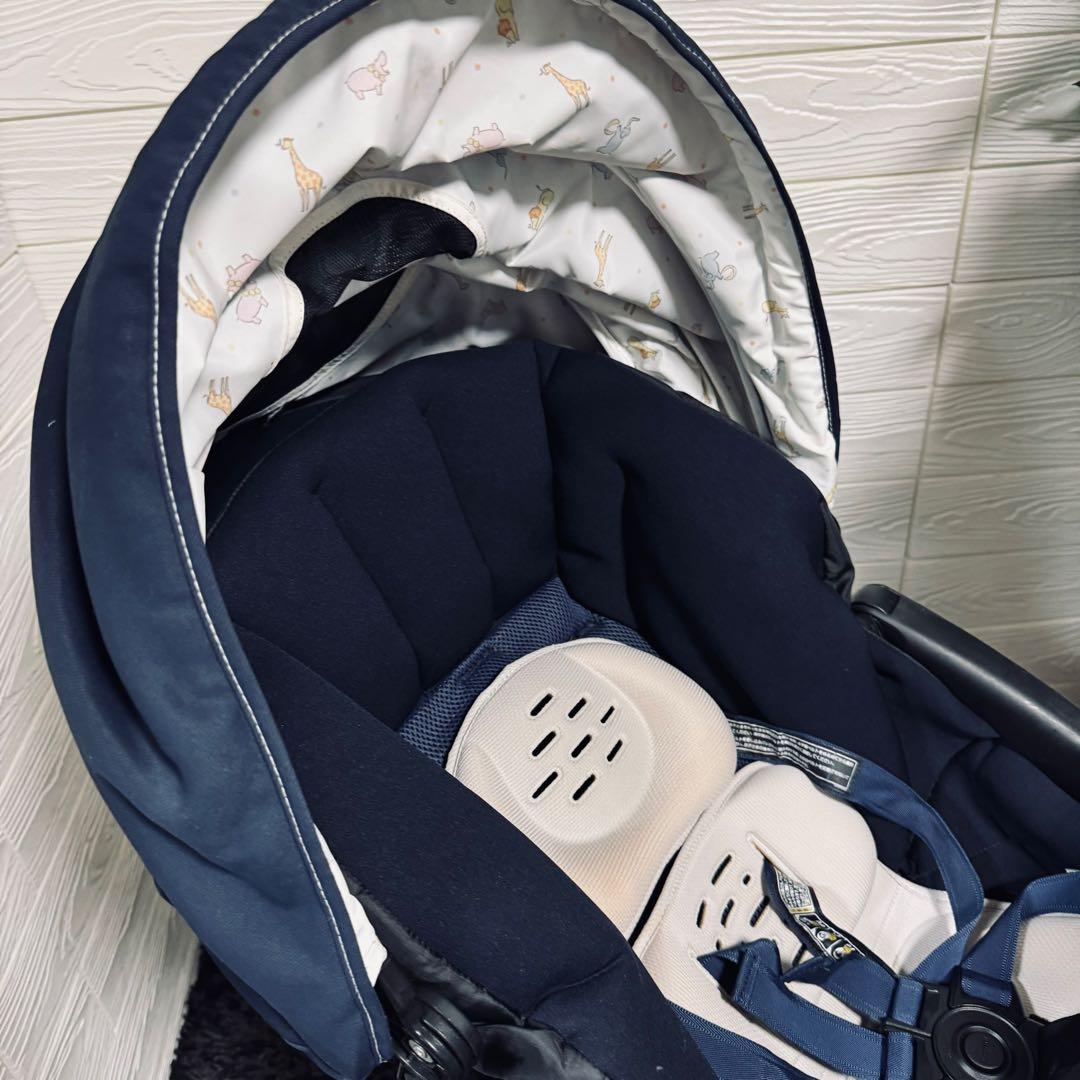 美品‼️コンビスゴカル4キャスコンパクトエッグショックHHボニティーニャアニマル