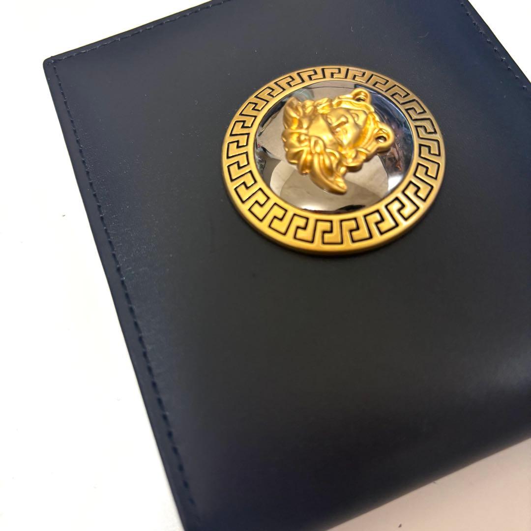 【新品】ジャンニヴェルサーチ 二つ折り財布 メデューサ　ブラック