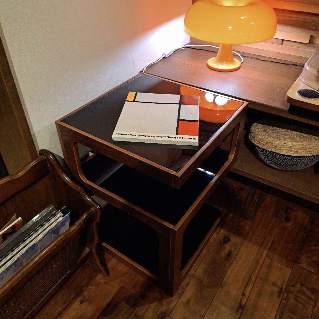 モダンな木製ガラスサイドテーブル 約40cm x 40cm x 52cm