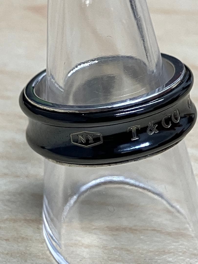 ティファニー 1837 ナロー リング ブラックチタン シルバー 指輪