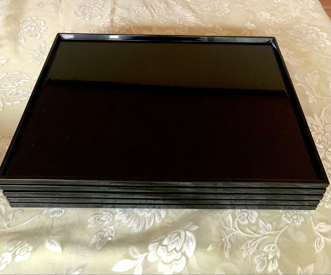 輪島塗漆会席膳　黒無地5枚揃　木箱保存袋付き