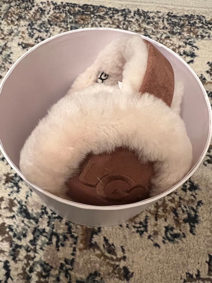 ［最終お値下げ］UGG ブラウンファーシープスキン チェスナットイヤーマフ