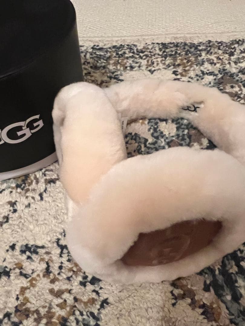 ［最終お値下げ］UGG ブラウンファーシープスキン チェスナットイヤーマフ