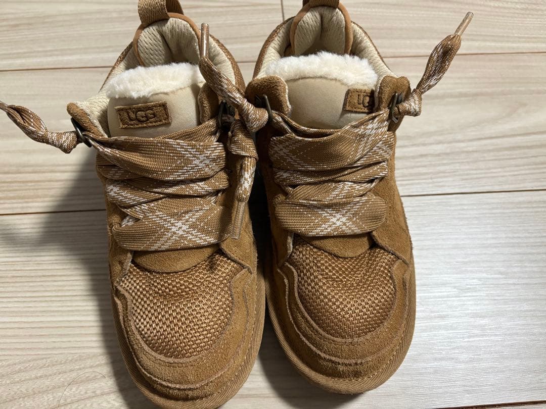 UGG Lowmel スニーカー 23.5cm