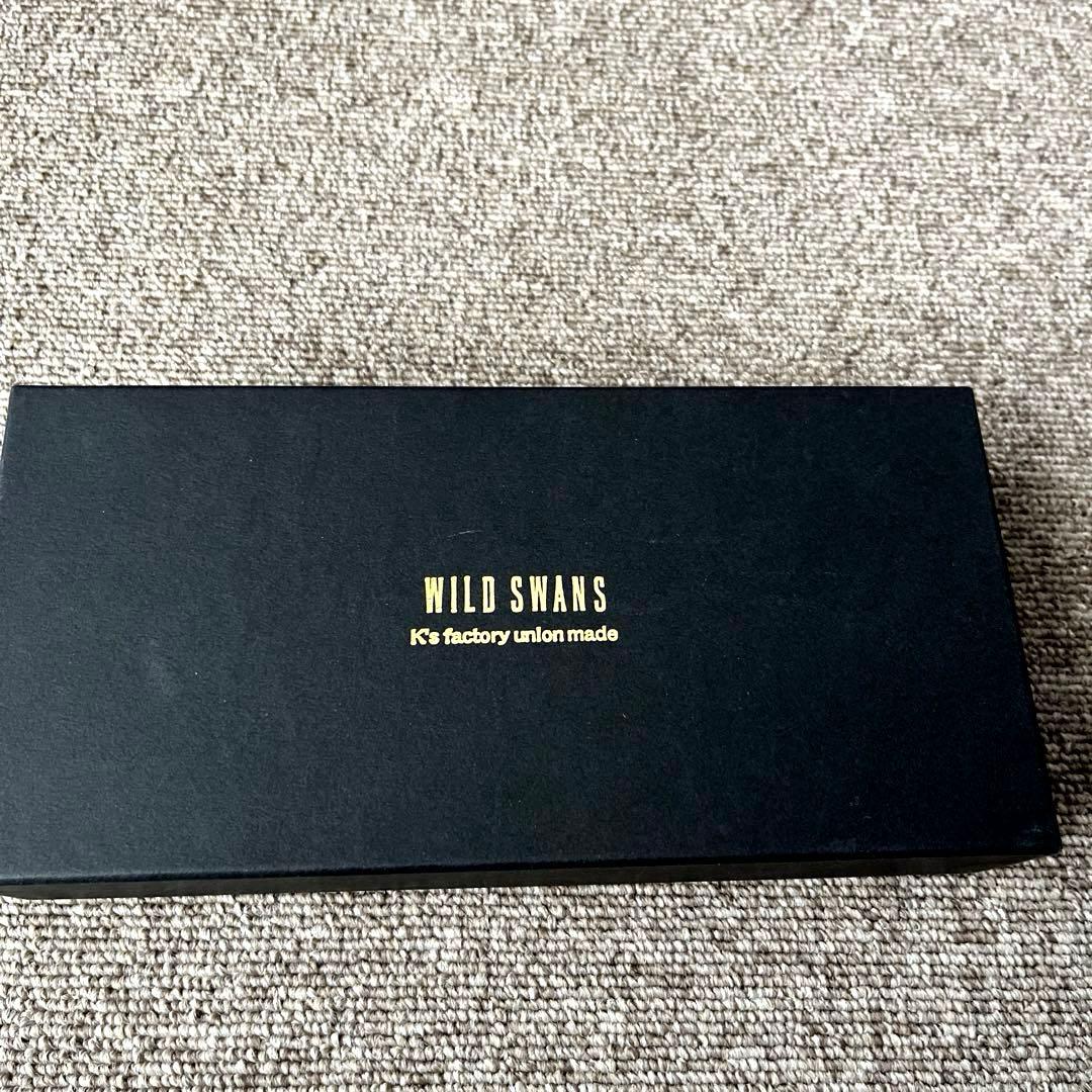 ワイルドスワンズ Byrne 三つ折り財布