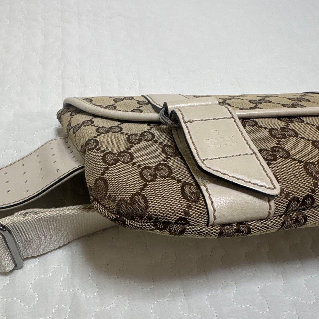 GUCCI GGパターン ボディバッグ・ウエストポーチ