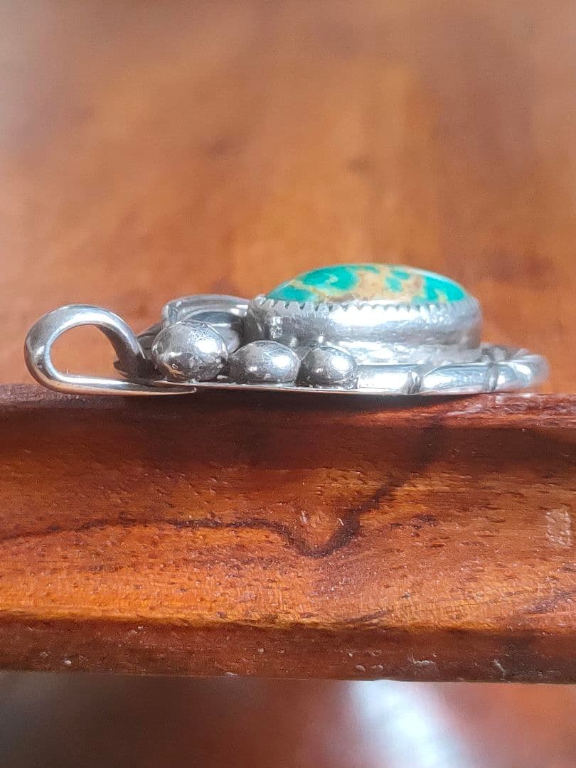 ナバホ族ロイストンターコイズSTERLING シルバー ペンダント