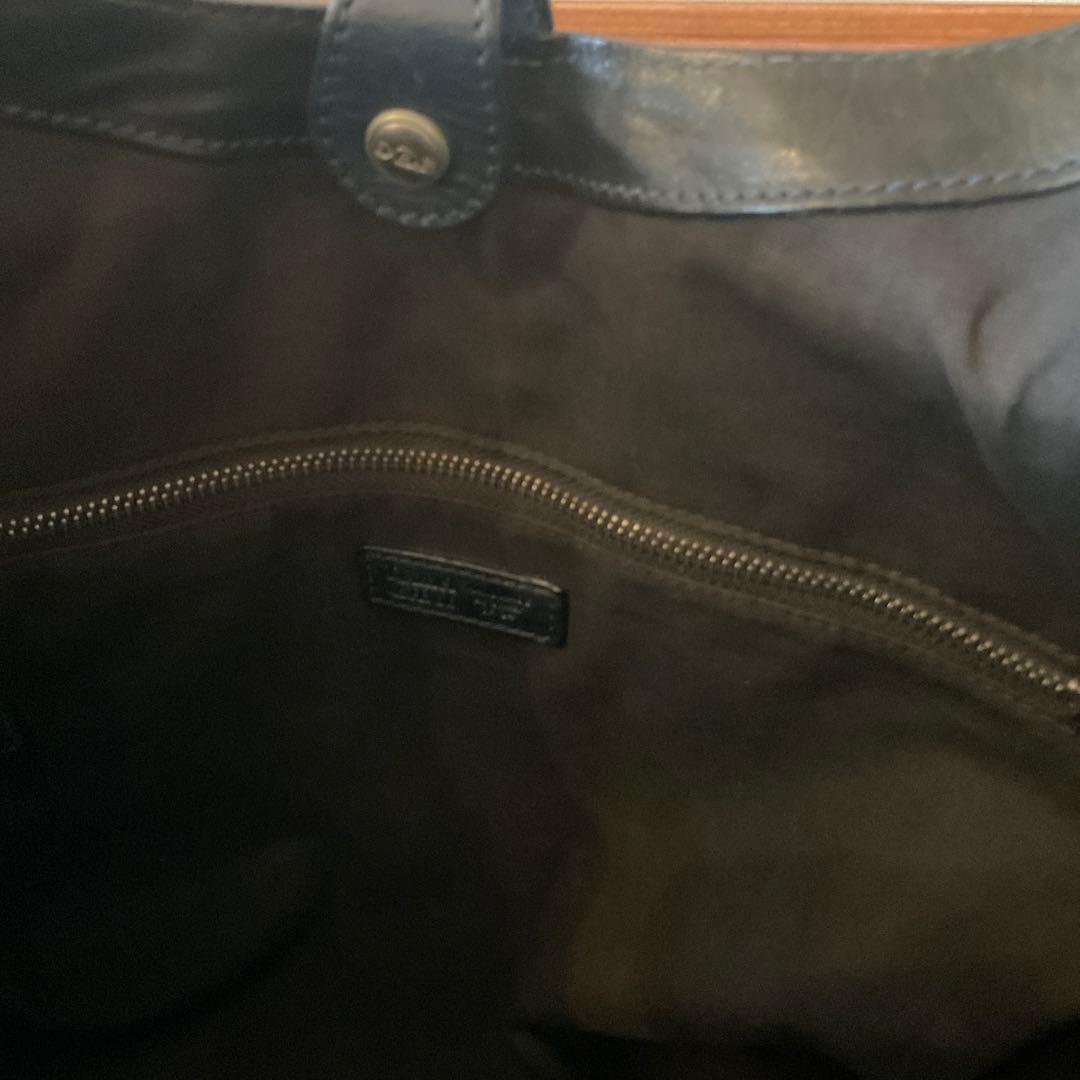 Daniel & Bob ネイビーレザートートバッグ