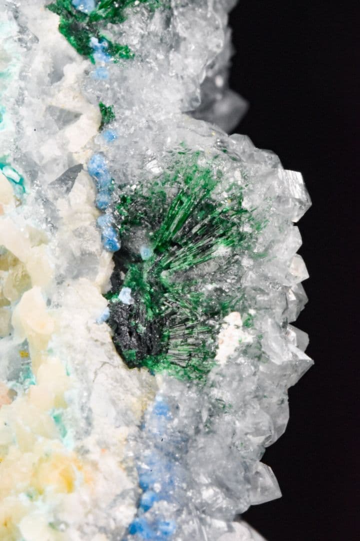 ナミビア産 シャッタカイト・マラカイトインクォーツ