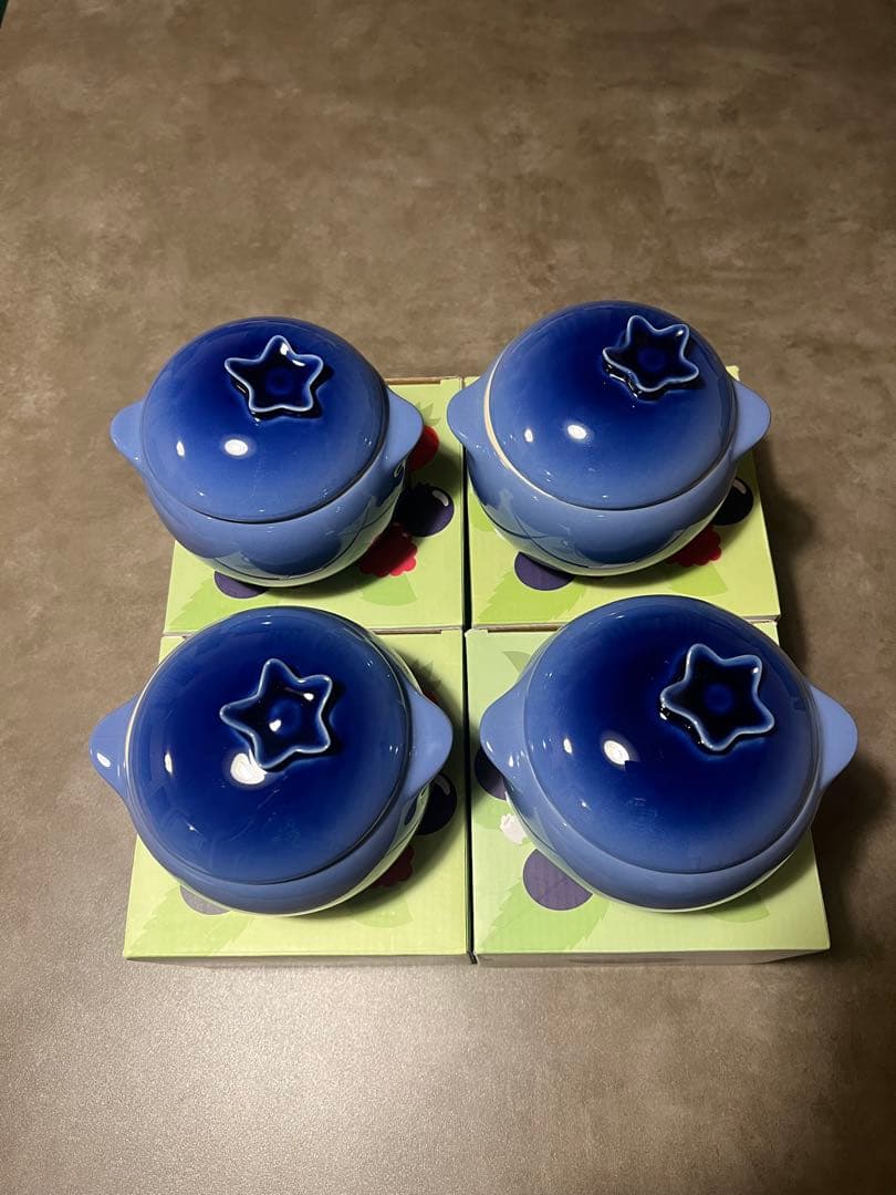 即日発送　4個セット　レア　新品　ル・クルーゼ　ミニ・ブルーベリー　小物入れ