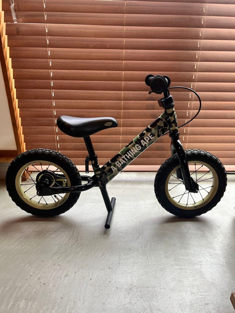 Ape キックバイク ストライダー