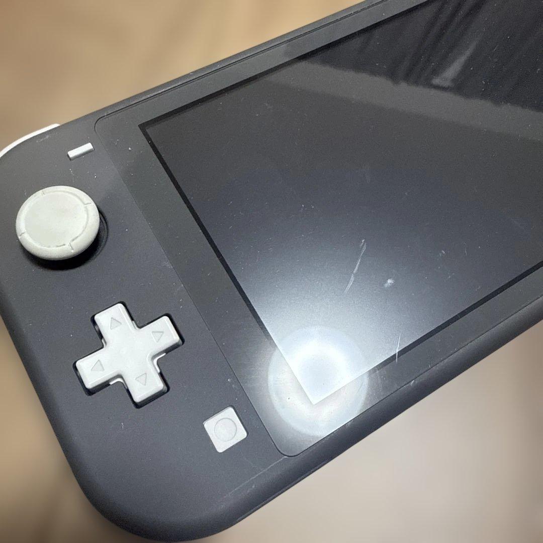 Nintendo Switch Lite 本体