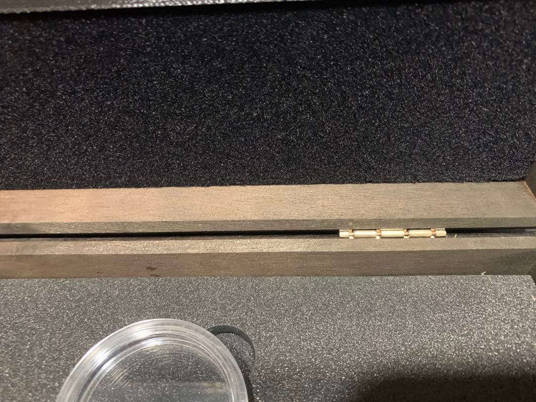 その1 クイーンズビースト　2オンス銀貨専用木箱　ケース　10枚用　カプセル付き