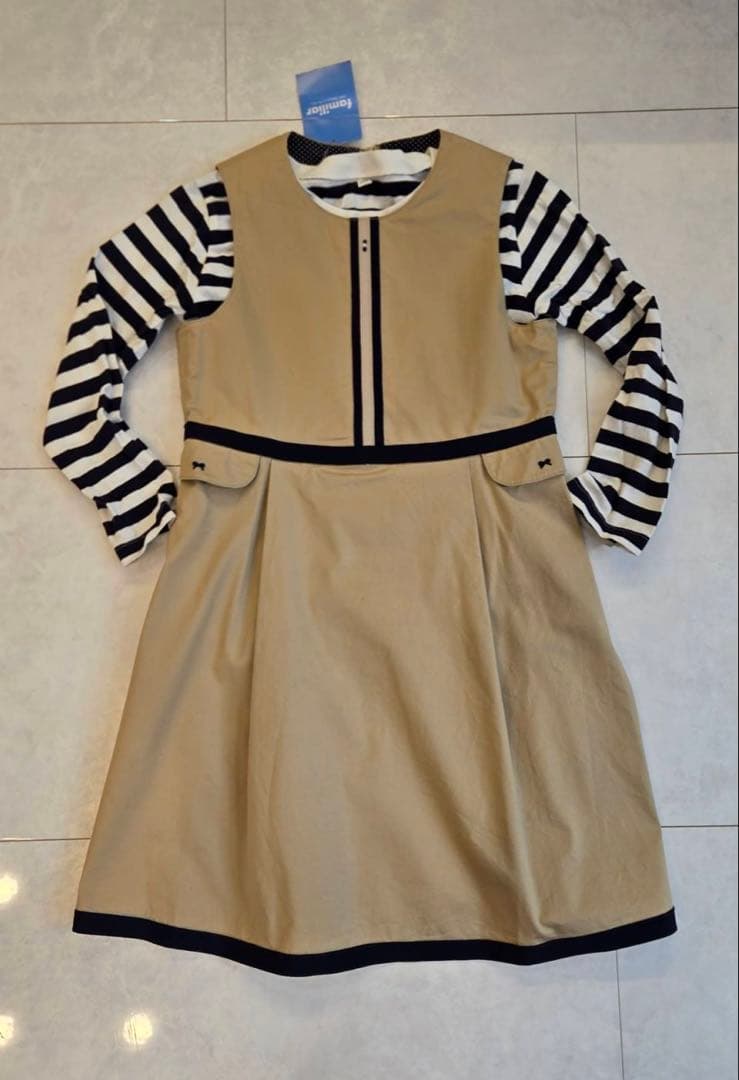 《新品タグ》familiar（ファミリア）ネイビー切替ワンピース、サイズ120