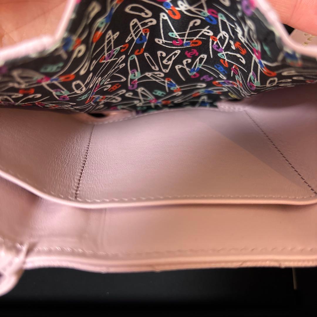 ［新品ほぼ未使用］CHANELシャネル正規品スモールウォレット三つ折り財布ピンク