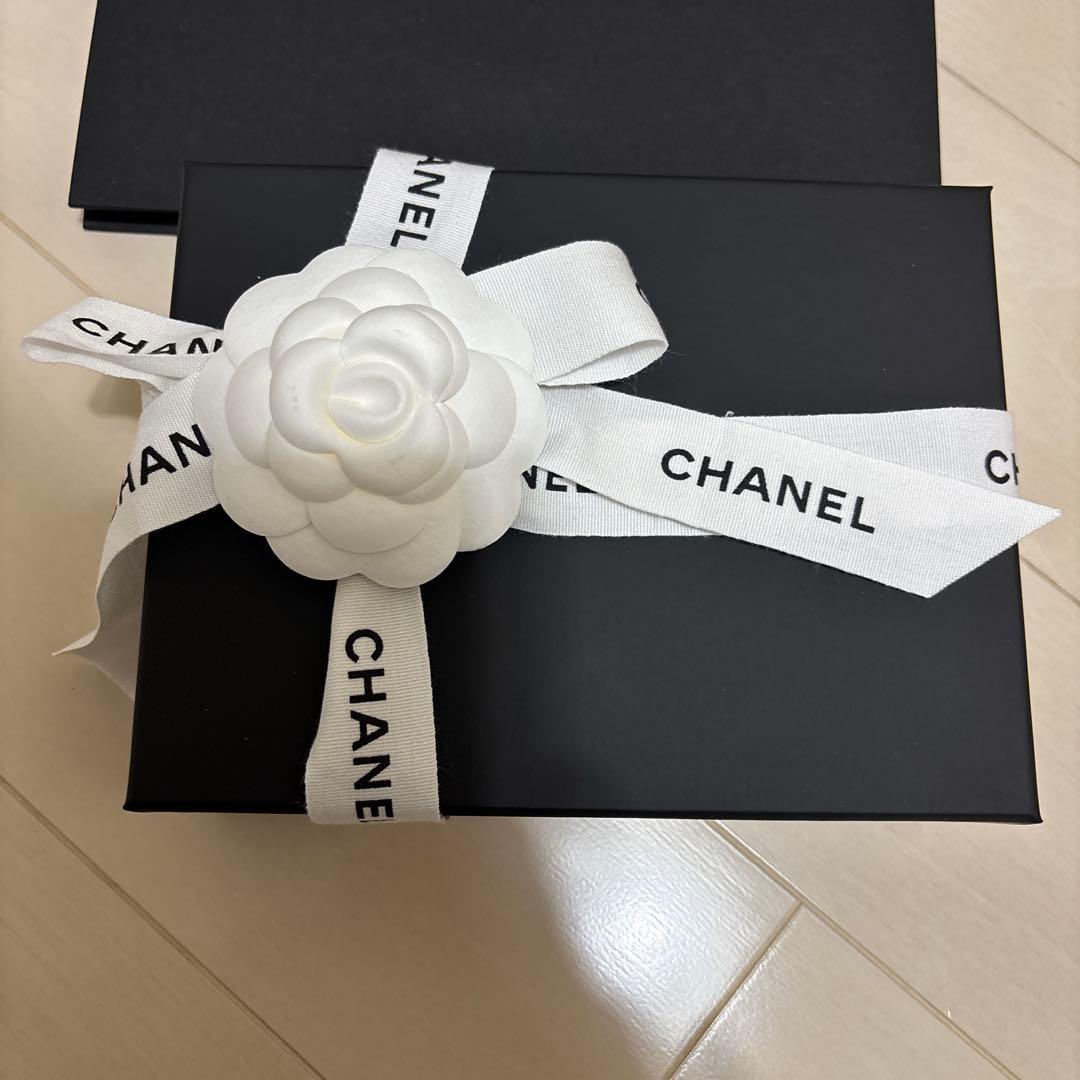 ［新品ほぼ未使用］CHANELシャネル正規品スモールウォレット三つ折り財布ピンク