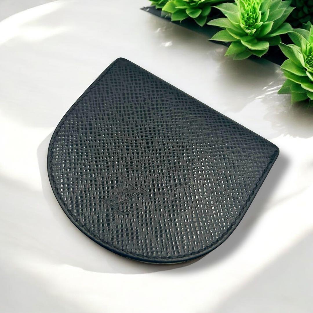 ルイヴィトン M64422 タイガ ポルトモネキュヴェット ケース 黒