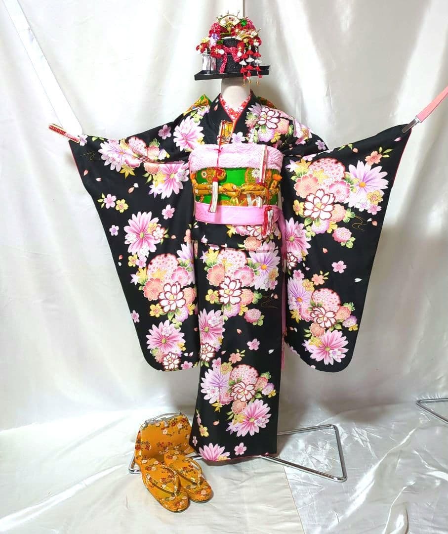 七五三　７歳 黒とピンクの花柄着物セット　簪セット付き