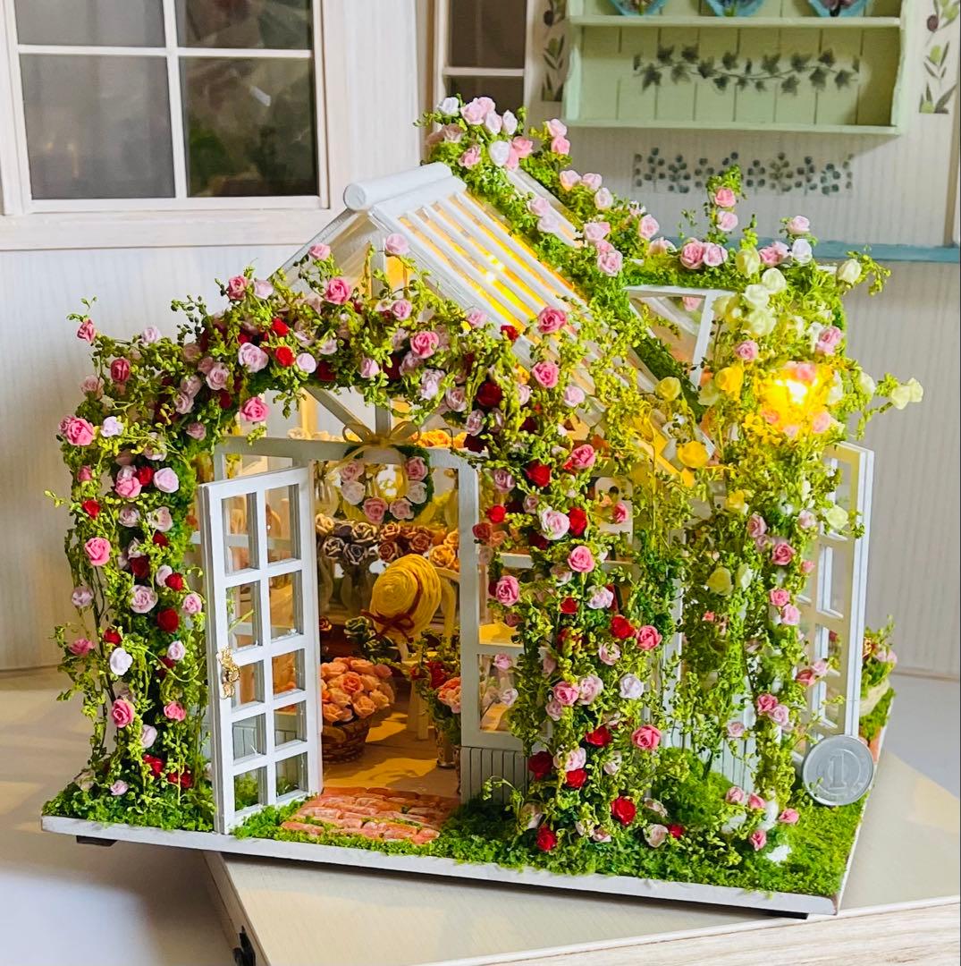 ミニチュアドールハウス大きな薔薇のアーチのローズガーデン イングリッシュガーデン