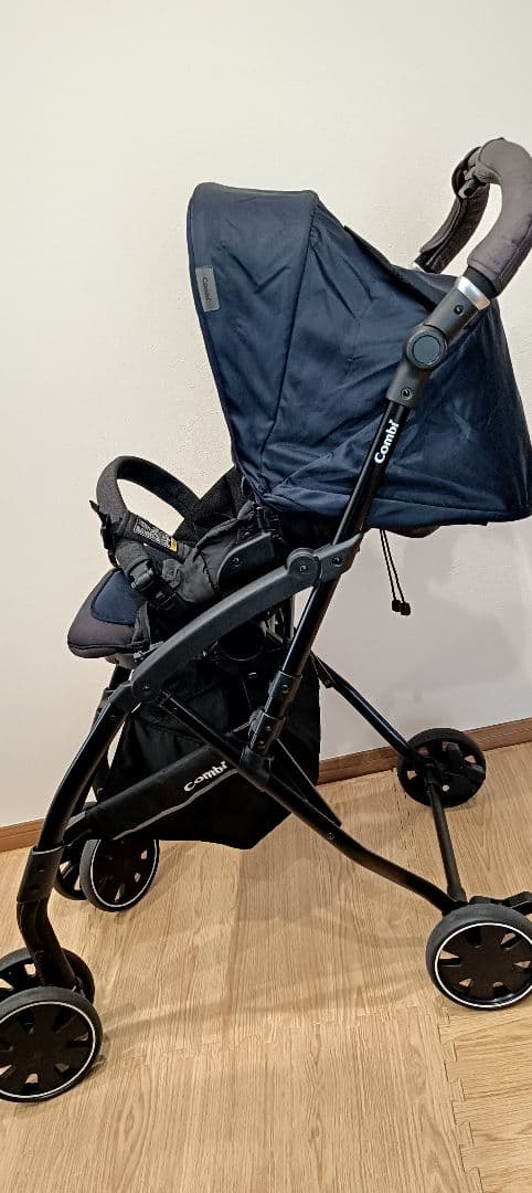 ayk//【★美品★】コンビベビーカー ラベリタ エッグショックAL