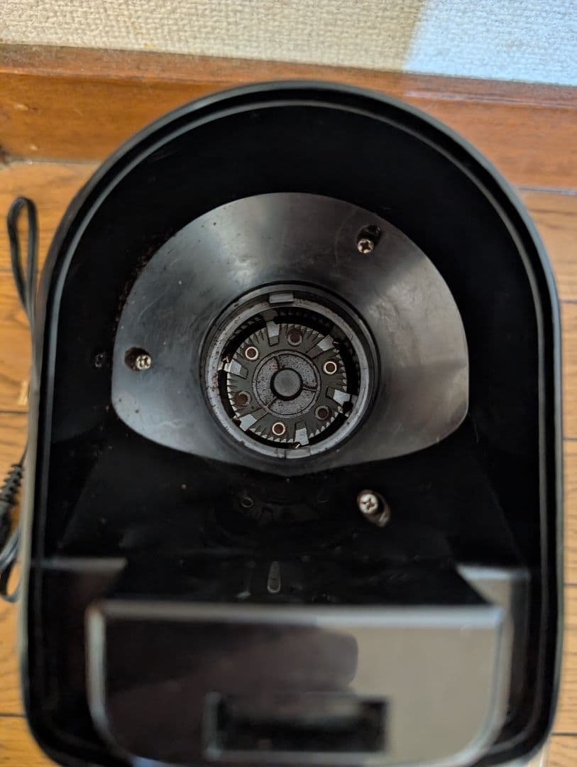 デロンギ　スティローザ　エスプレッソ・カプチーノ ＆ ミルとエスプレッソカップ2