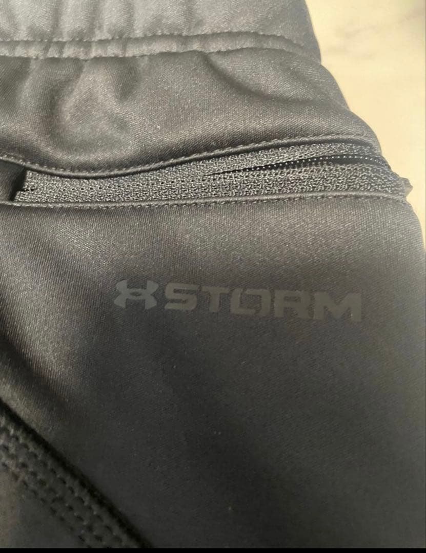 ★新品★アンダーアーマー　ウィンドジャケット　セットアップ上下　ウィンターニット