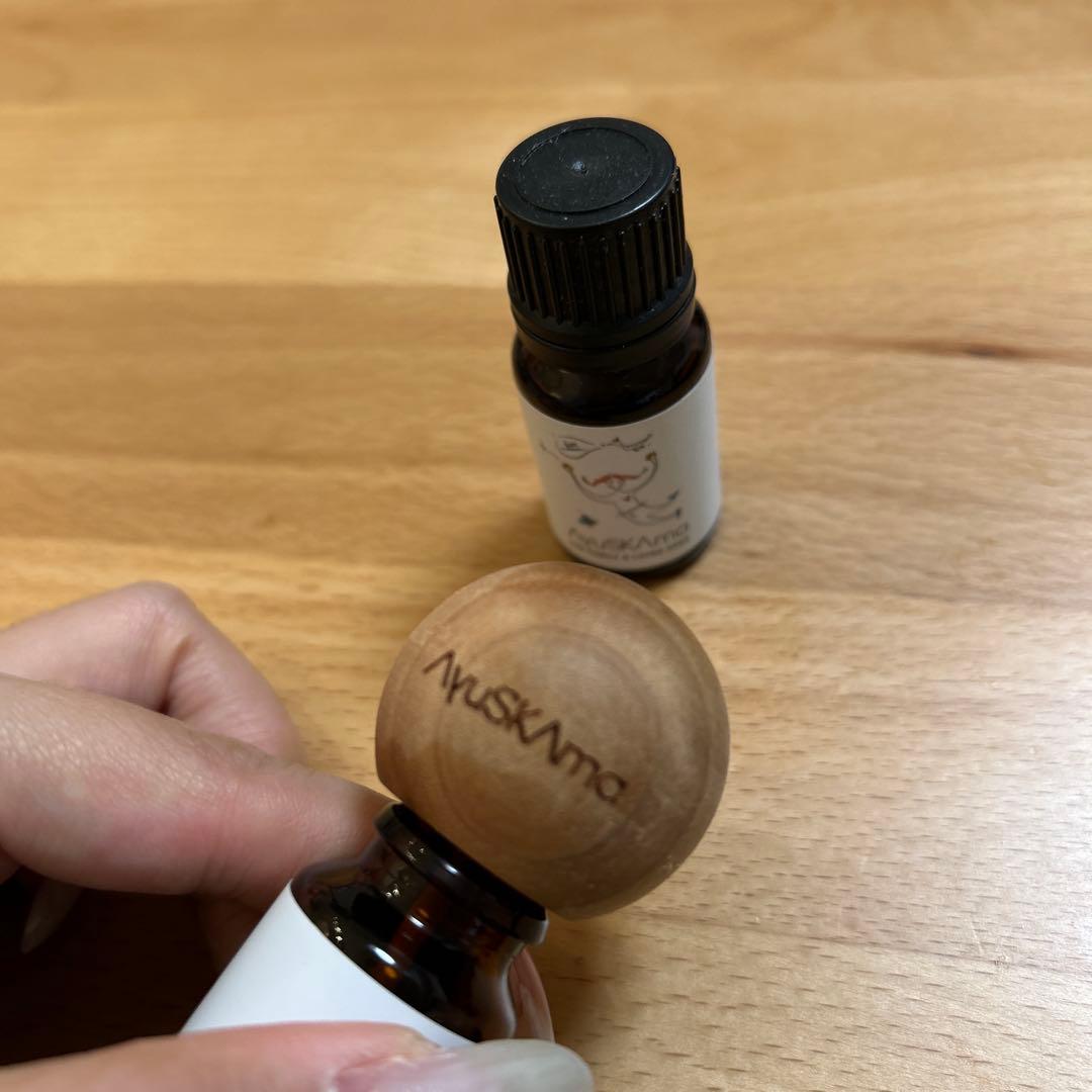 AYUSKAM エッセンシャルオイル 10ml 木製キャップ付き
