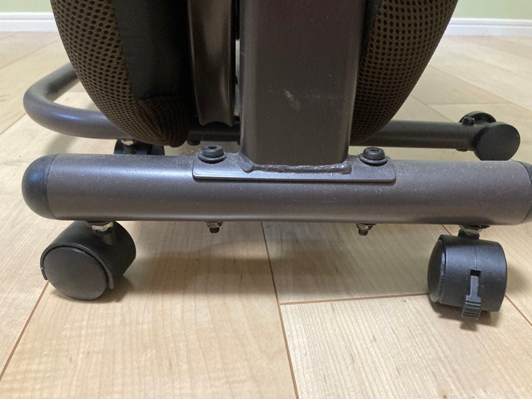 90度までリクライニング機能　キャスターつき折り畳みベッド　マットレス