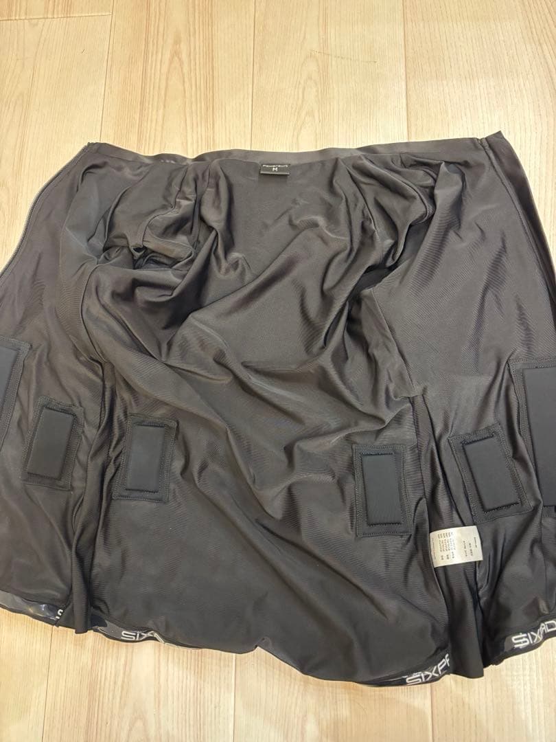 【美品】SIXPAD Powersuit シックスパッド　トップ＆ボトム セット