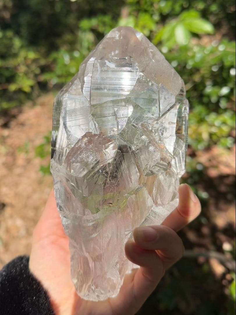 ヒマラヤマニハール水晶1.12Kg・虹入り・レコードキーパー入・透明感・清正井