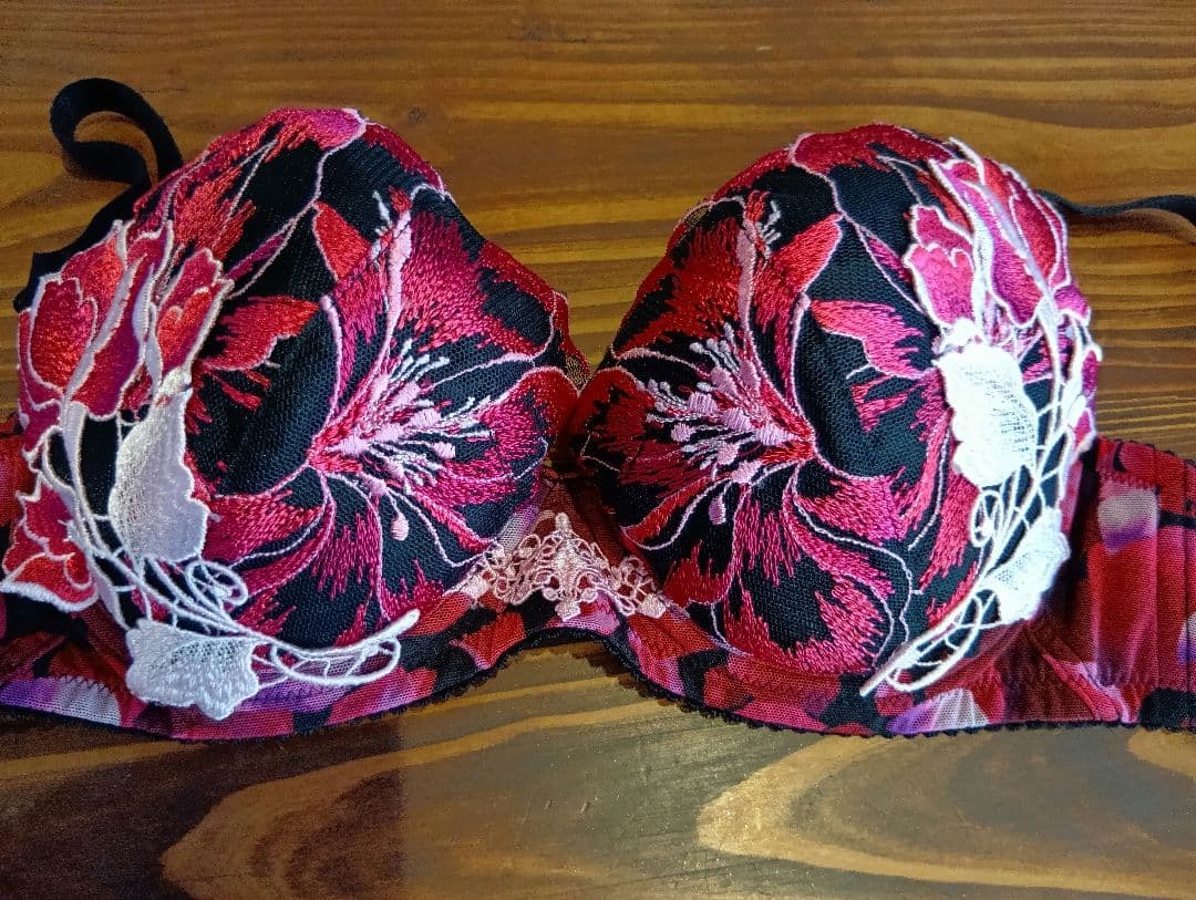 ワコール　サルート　セットアップ F65