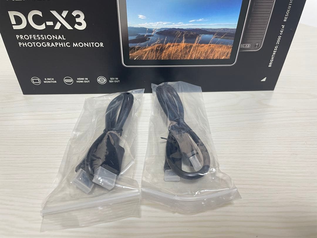 VILTROX DC-X3 6インチカメラモニター & 別売りバッテリー