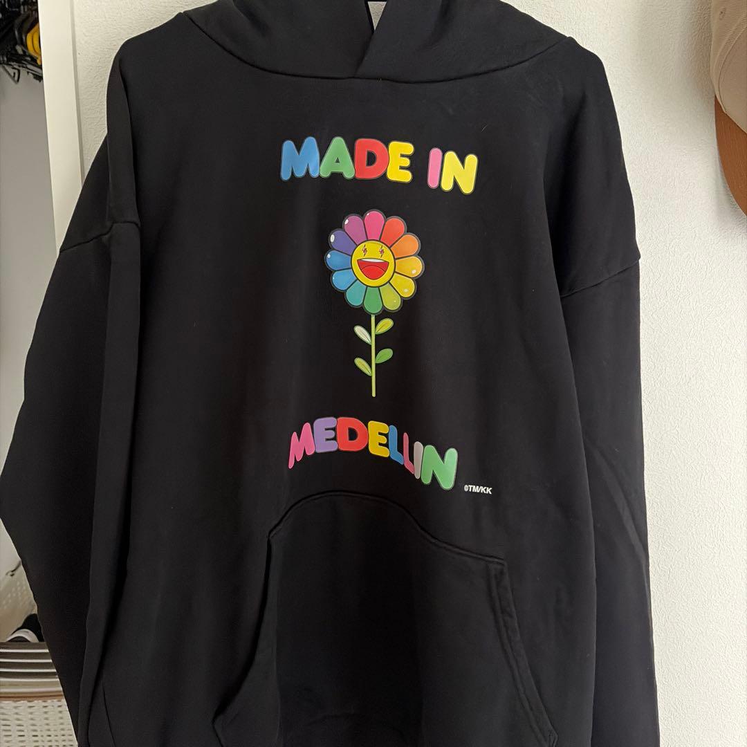 村上隆 kaikaikiki フード付きパーカー ブラック