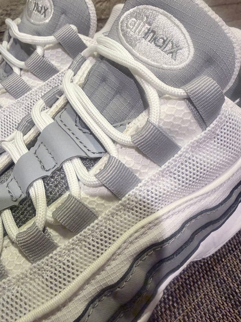 【公式購入】NIKE エア マックス 95 エッセンシャル26.0cm