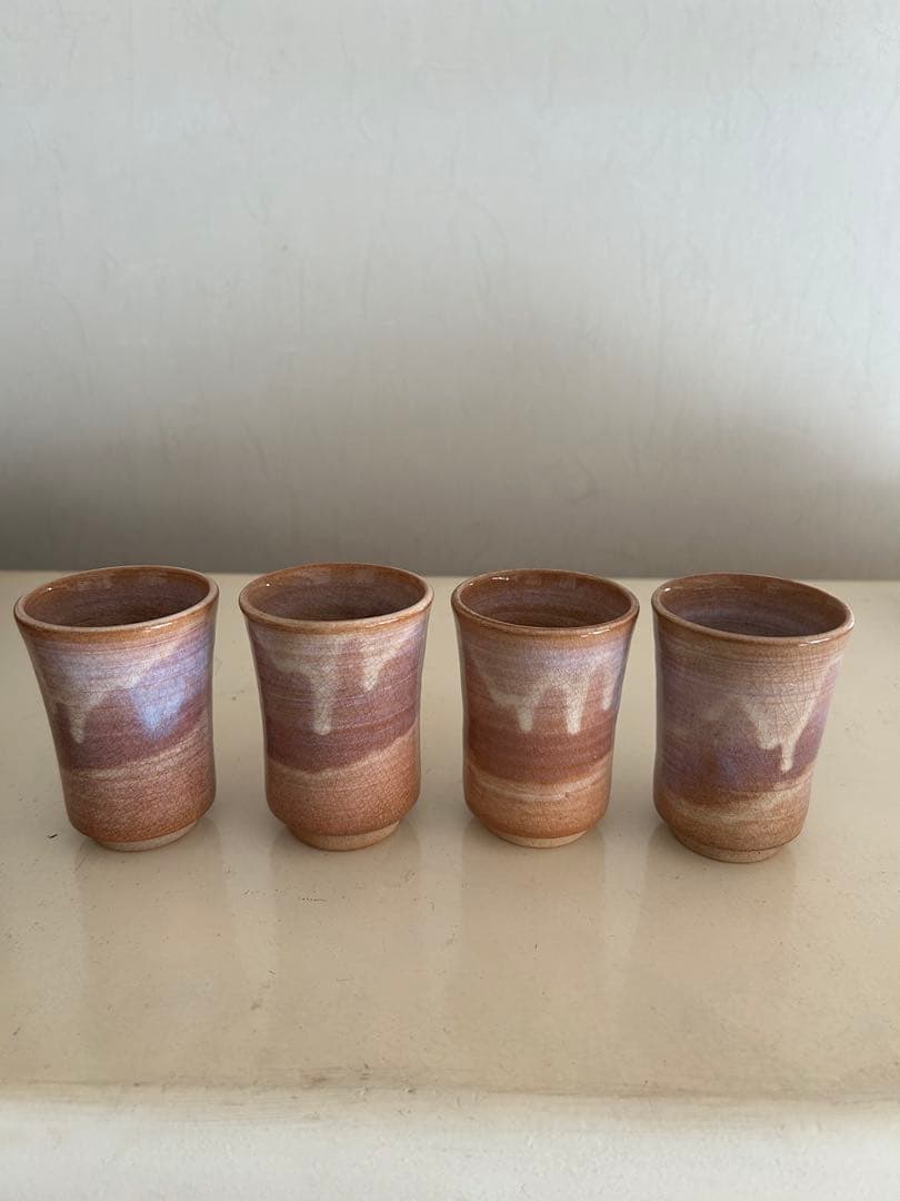 萩焼と本郷焼【閑山窯】の湯呑みと欅の茶托セット