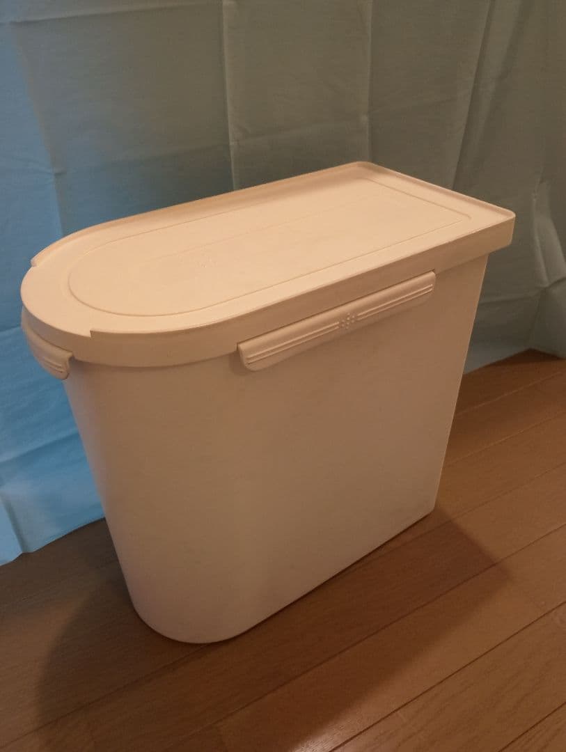 ★★新品未使用品　タッパーウェア　キッチンキーパー白★★