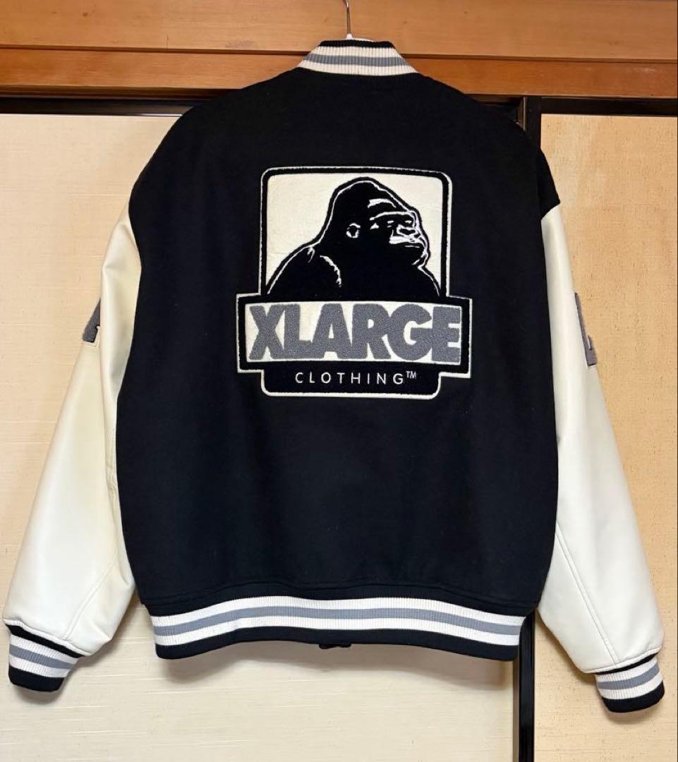 X-LARGE スタジャン 黒×アイボリー Lサイズ