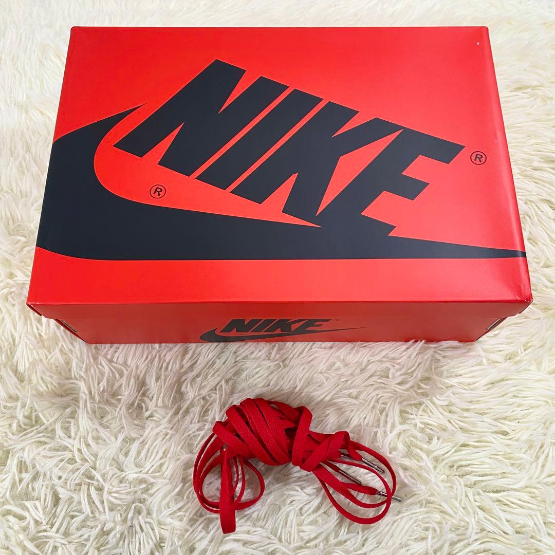 極美品　ナイキ　スニーカー　エアジョーダン1　レトロ　ハイ　サテン　28.5㎝