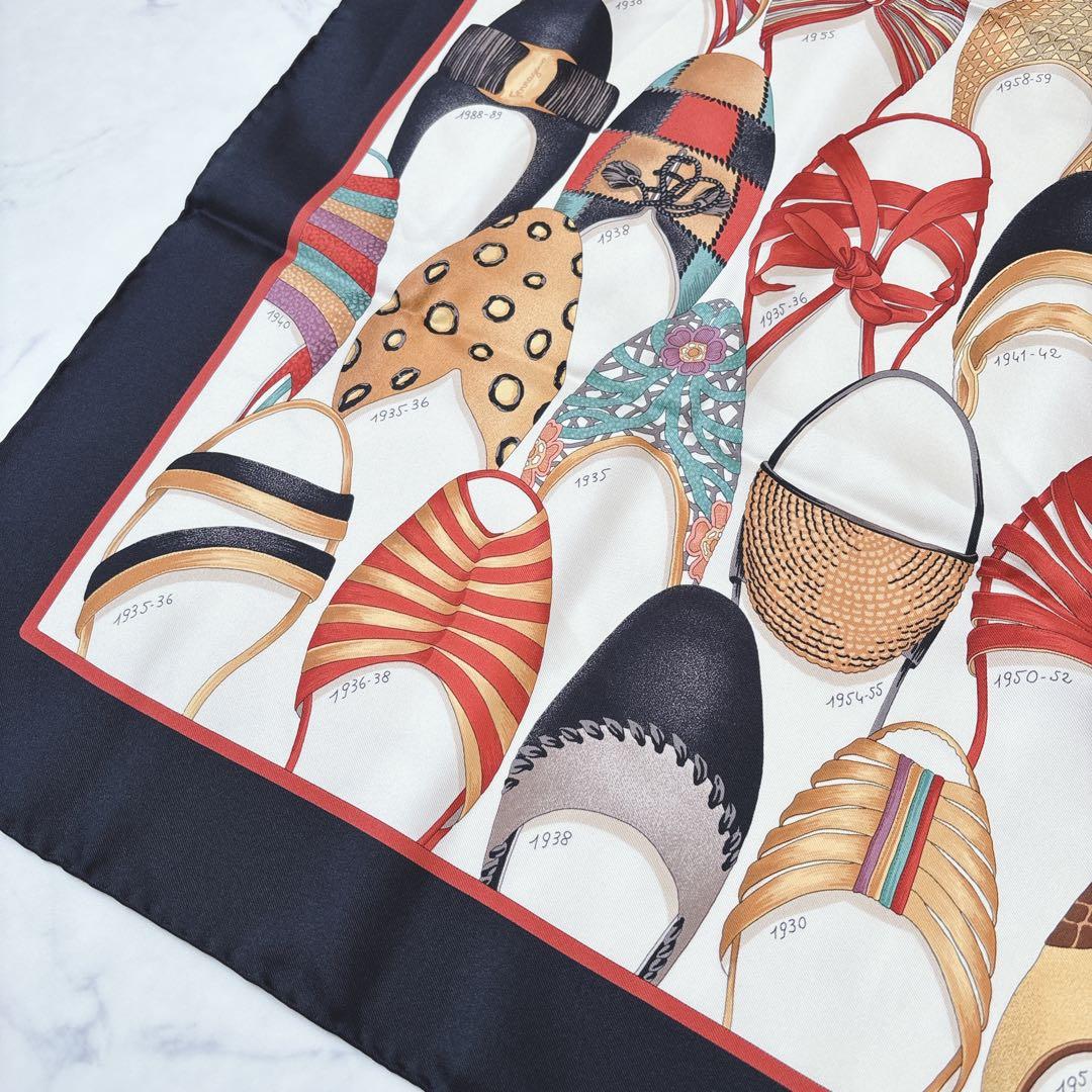 おこ様【新品 タグ付】フェラガモ 歴代パンプス シルクスカーフ 大判 86×86