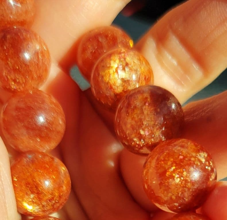 ！真紅な太陽の石！！サンストーンブレスレット　レア大玉　16㎜玉