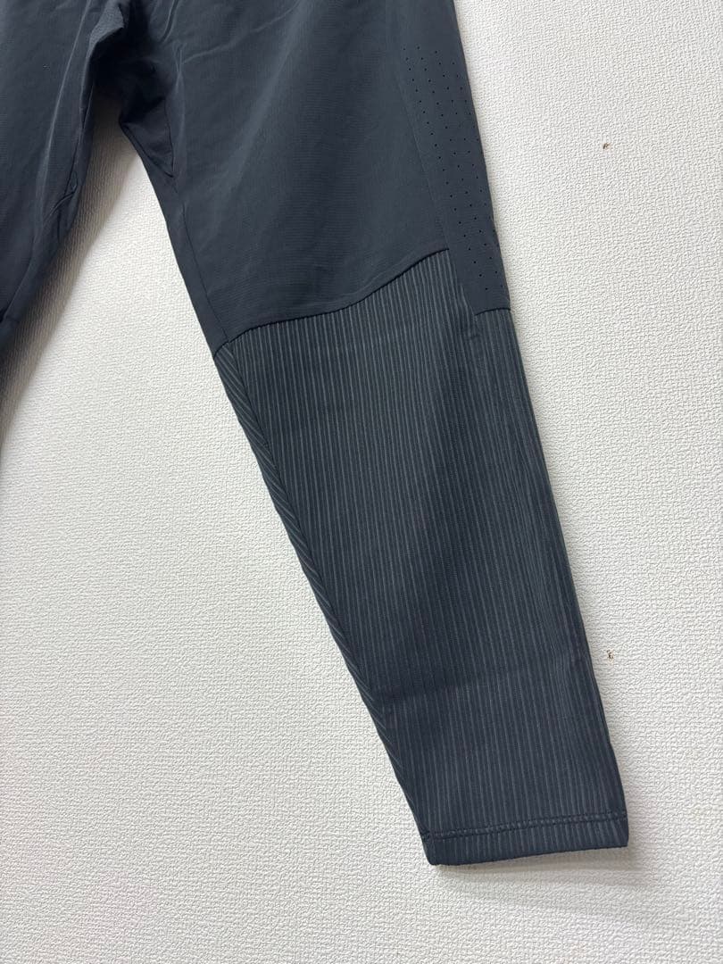 L ナイキ エアロスイフト ADV ランニング ジョガーパンツ ブラック 新品