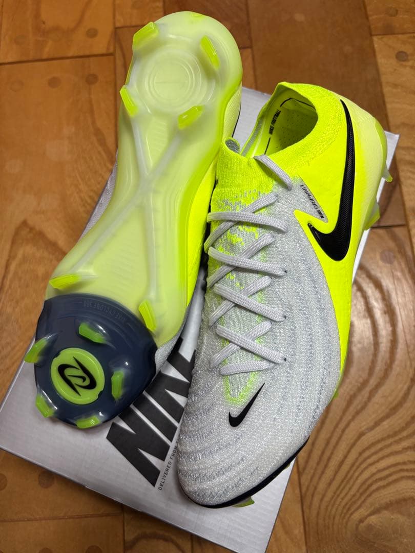 新品　サイズ有　廃盤品　大特価　ナイキ　ファントム GX 2 エリート FG