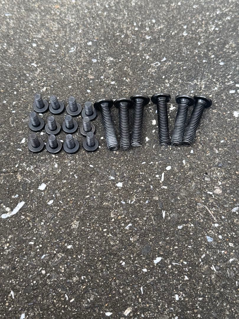 フランフラン　ダイニングテーブル　エルヴェダイニングテーブル