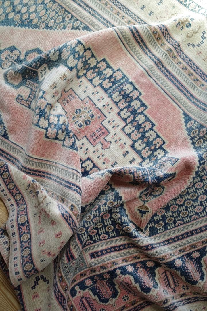 トルコ　コンヤ　ウール100% ヴィンテージ　ラグ