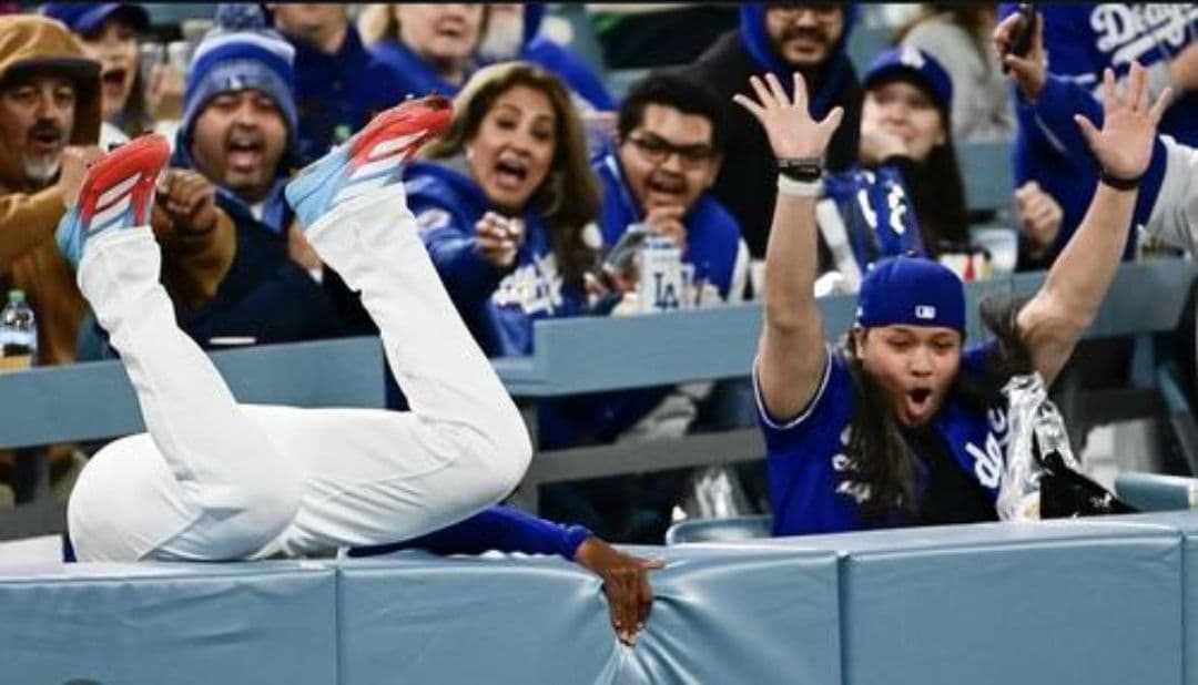 MLB 開幕戦 2025 東京 【限定】記念ボール アメコミVer.