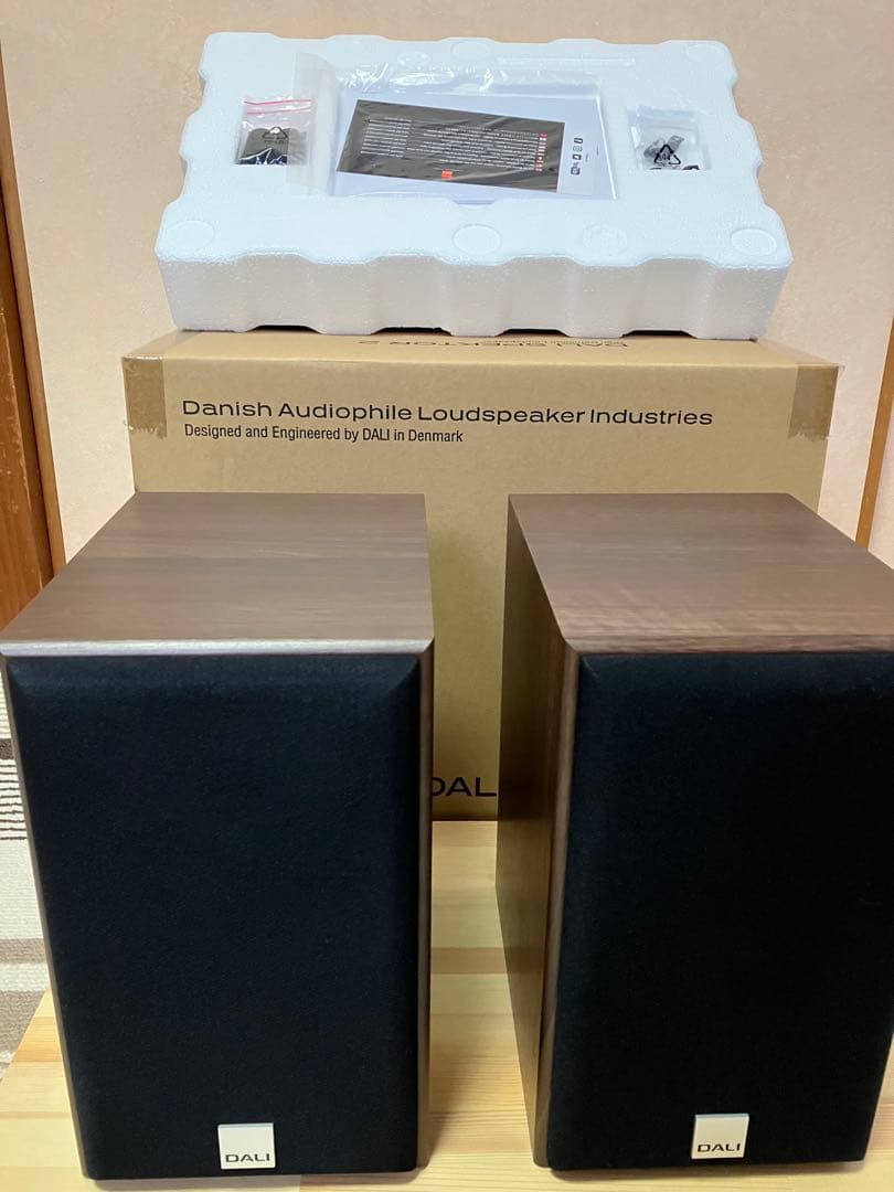 DALI SPEKTOR2 スピーカー　ペア